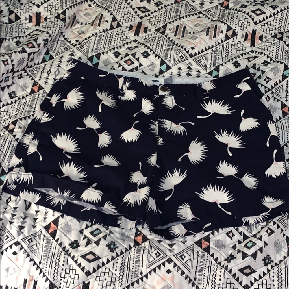 Old navy shorts size 12 perfect condition